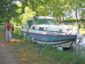 Yacht charter Nicols 1100 (7/9) - France, Midi-Camargue, Aigues Mortes