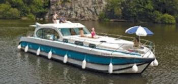 Yacht charter Nicols Sixto - Estivale - France, Franche-Comté, Dole