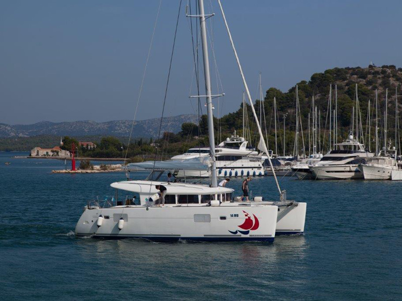 Yachtcharter Lagoon 400 - Kroatien, Norddalmatien, Murter