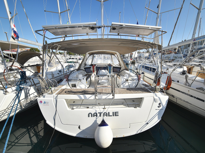 Yacht charter Oceanis 41 - Croatia, Northern Dalmatia, Zadar