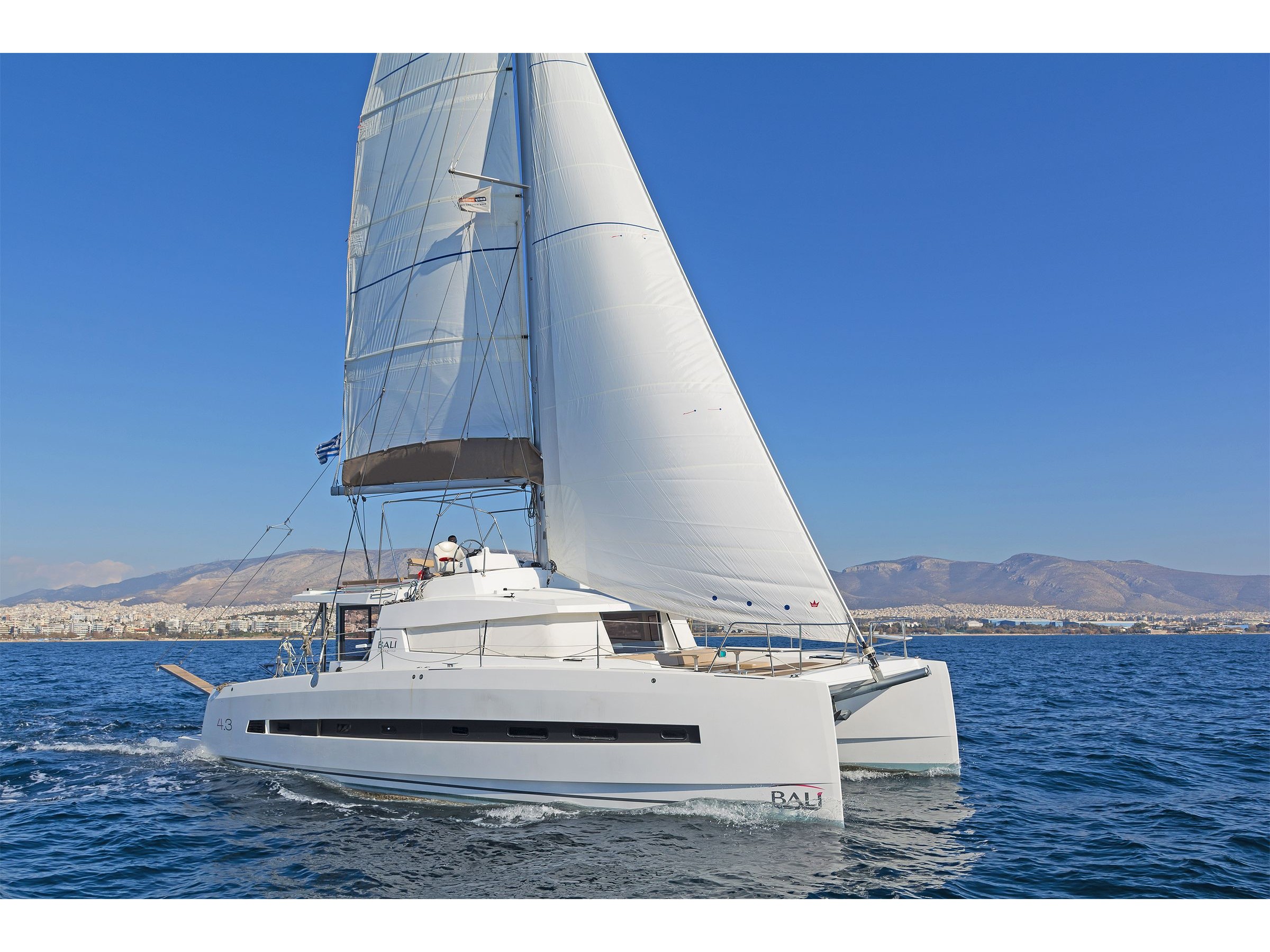 Yacht charter Bali 4.3 A/C & GEN & WM - Greece, Ionian Islands, Provide