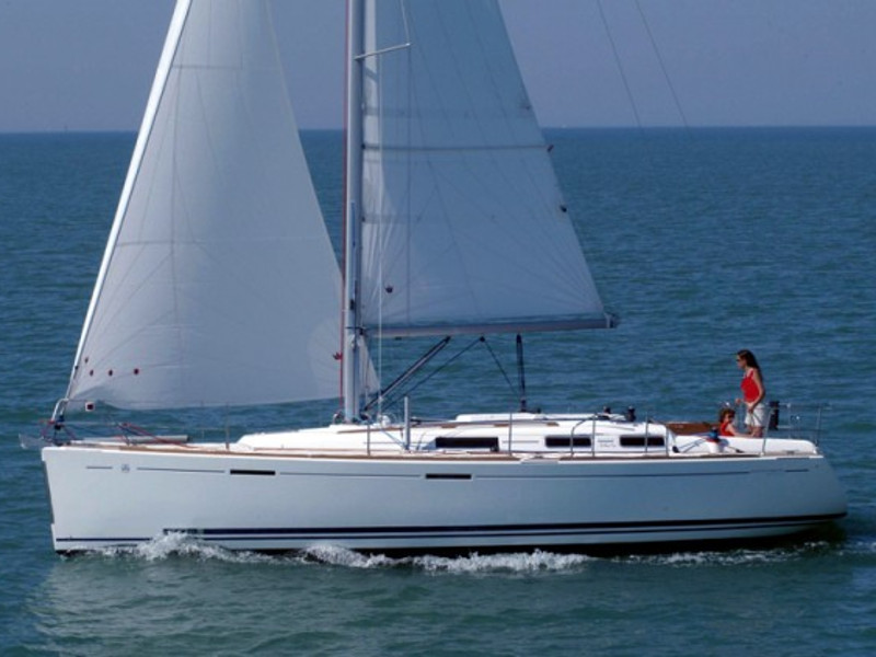 Yacht charter Dufour 365 GL /3cab - Malta, Birgu, Grand Haurbour