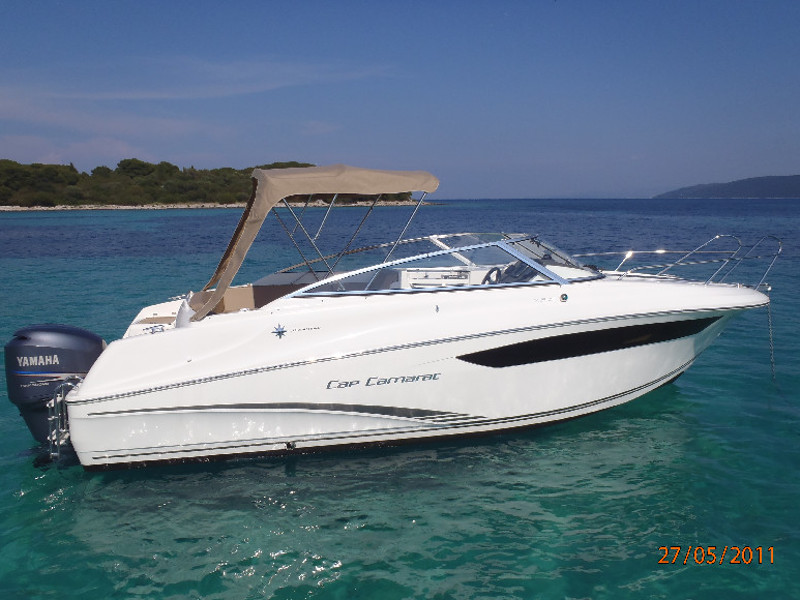 Yacht charter Jeanneau Cap Camarat 7.5 DC - 