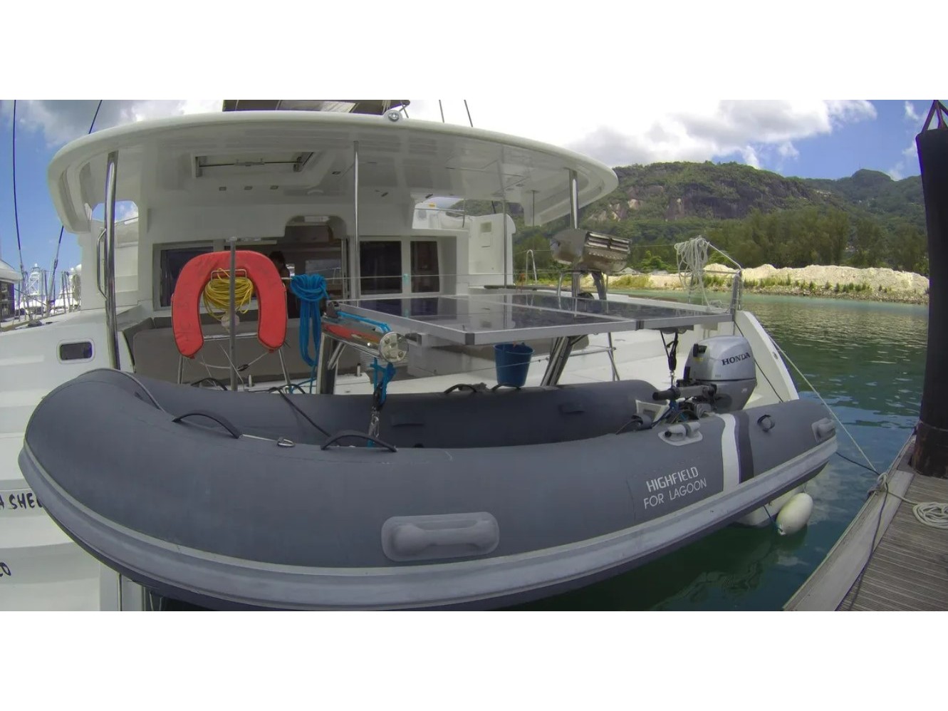 Yachtcharter Lagoon 450F - Seychellen, Mahe, Der Yachthafen von Eden Island