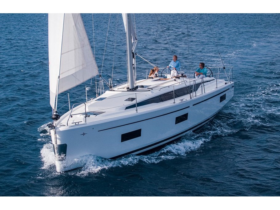 Yacht charter Bavaria C42 - Greece, Ionian Islands, Provide