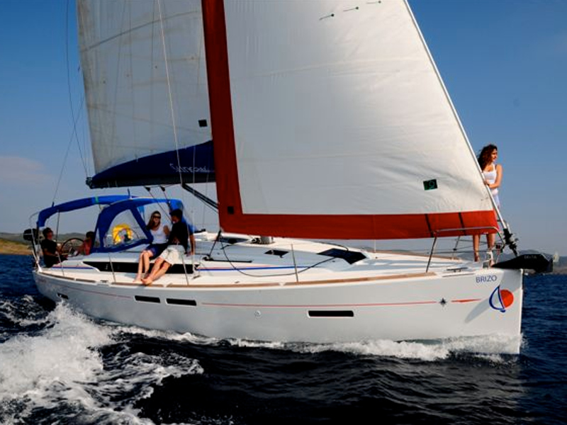 Yachtcharter Sun Odyssey 419 - Kroatien, Mitteldalmatien, Yachthafen