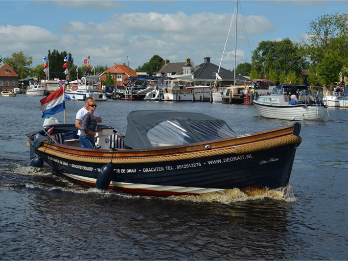 Yachtcharter De Drait Drachtster Kampeer Sloep - Niederlande, Friesland, Drachen