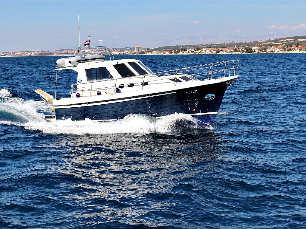 ADRIA 1002V  BT (12), Croatia, Northern Dalmatia, Sukosan