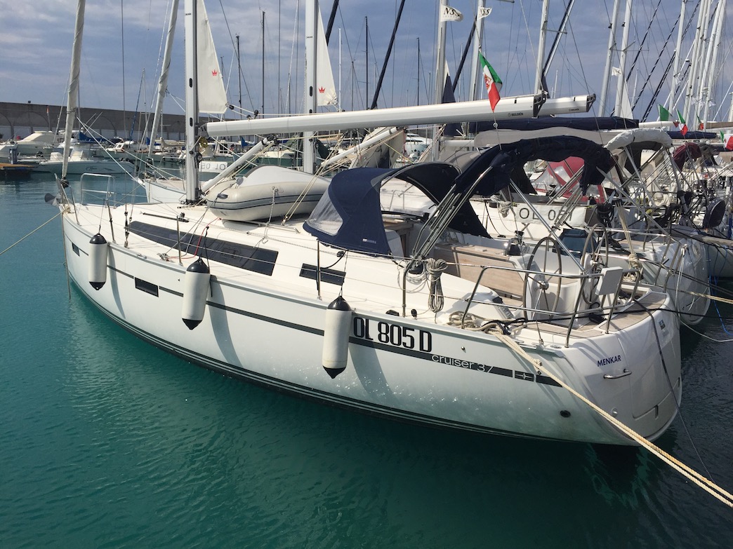 Yacht charter Bavaria Cr 37 - Italy, Sardinia, Portisco