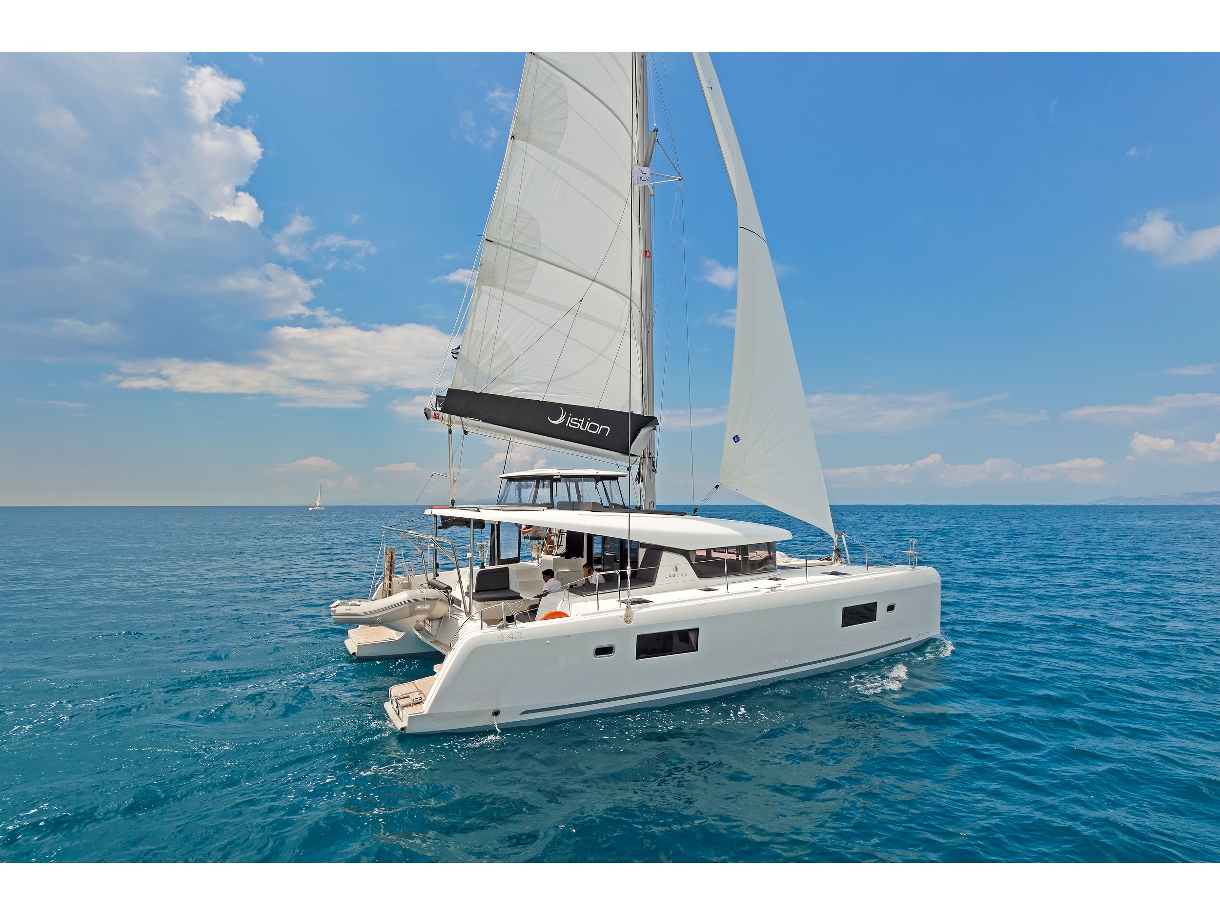 Yacht charter Lagoon 42 - Greece, Attica, Lavrio