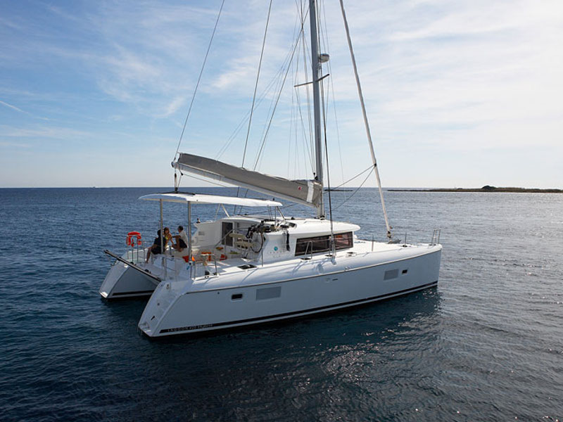 Yacht charter Lagoon 42 - Italy, Sardinia, Portisco