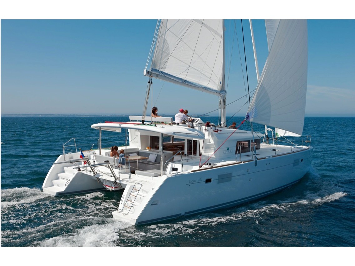 Yacht charter Lagoon 450F  - Italy, Sardinia, Portisco