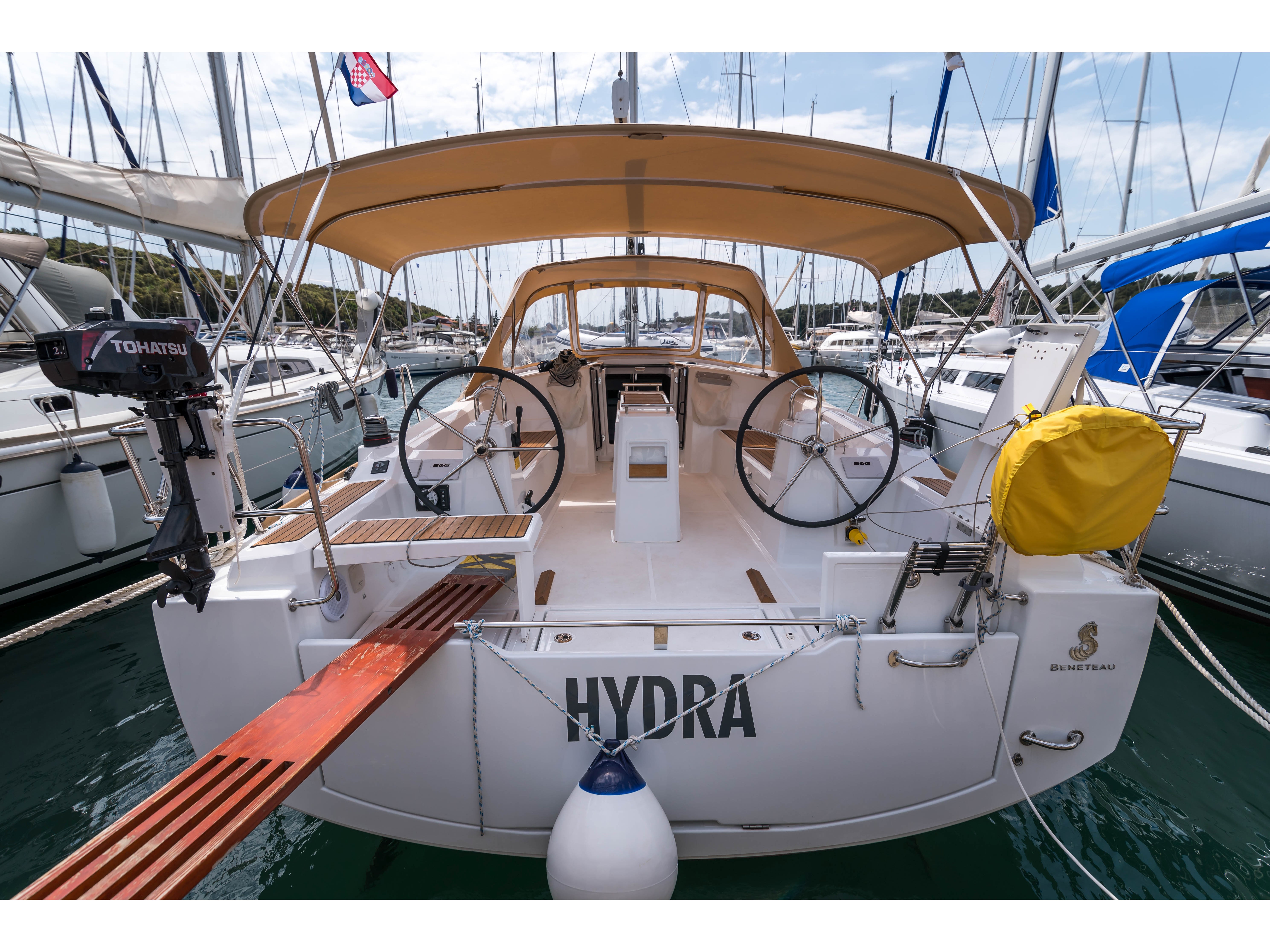 Yachtcharter Oceanis 38.1 - Kroatien, Istrien, Ohnehin