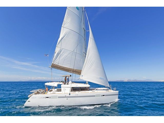 Yachtcharter Lagoon 450 Fly A/C & GEN - Griechenland, Dodokanezu Inseln, Erscheint