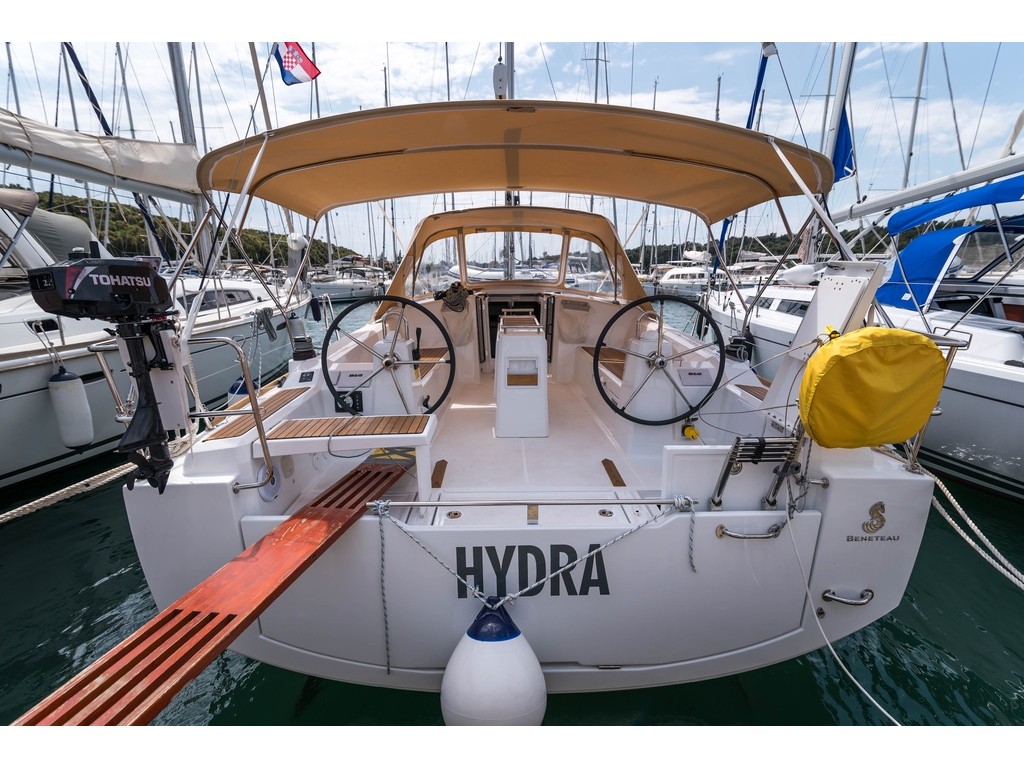 Yachtcharter Oceanis 38.1 - Kroatien, Istrien, Medulin
