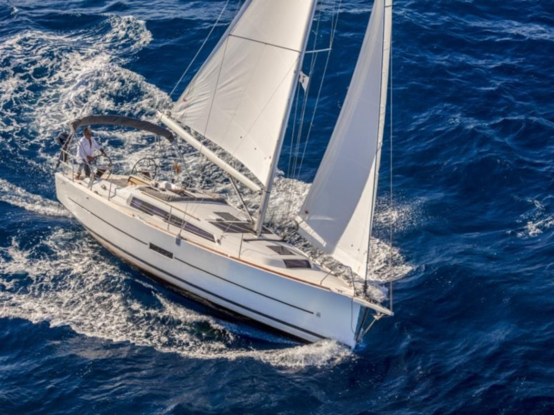 Yacht charter Dufour 360 Grand Large 2.20 draft - Italy, Sicilia, Portorosa