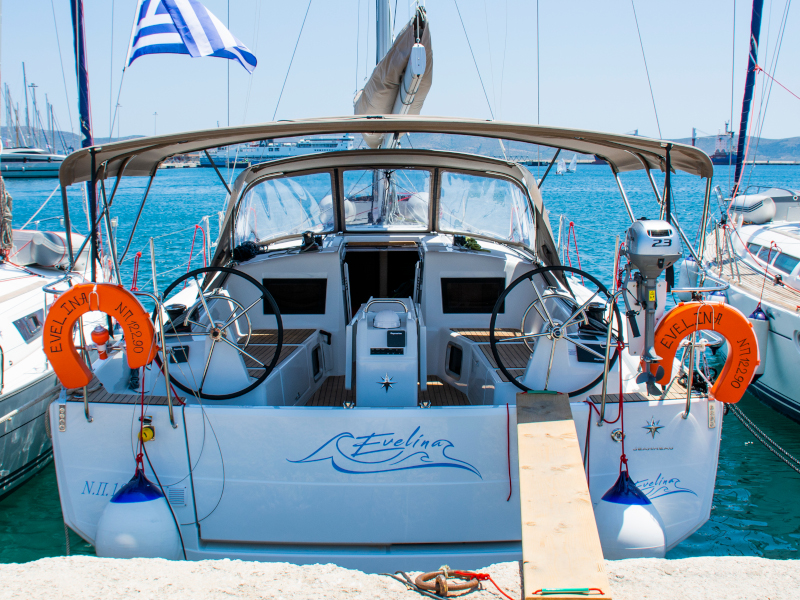 Yachtcharter Sun Odyssey 410 - Griechenland, Attika, Lavrio