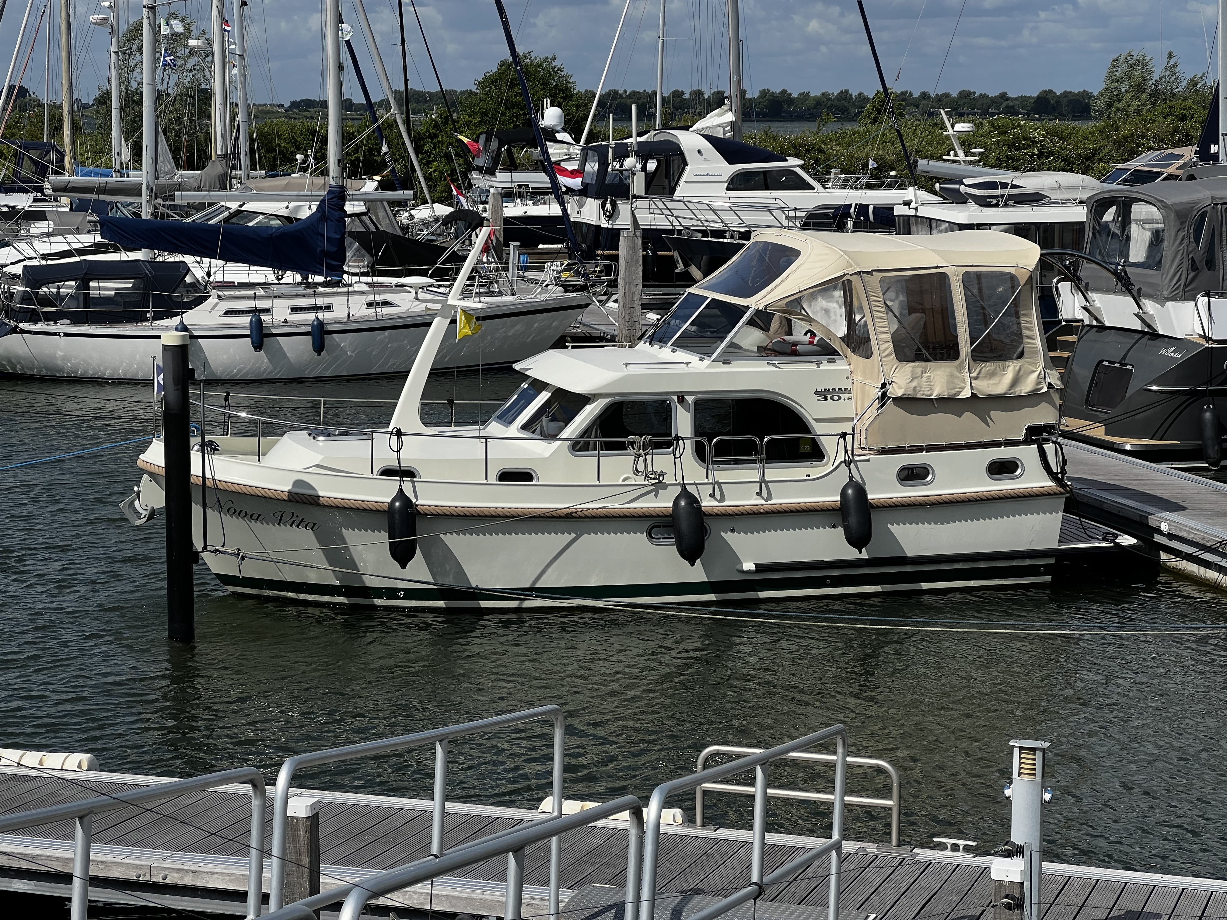 Linssen Grand Sturdy 30.9 AC, Germany, Brandenburg, Werder