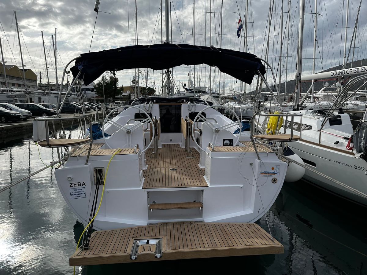 Yacht charter Elan Impression 45 - Croatia, Central Dalmatia, Trogir