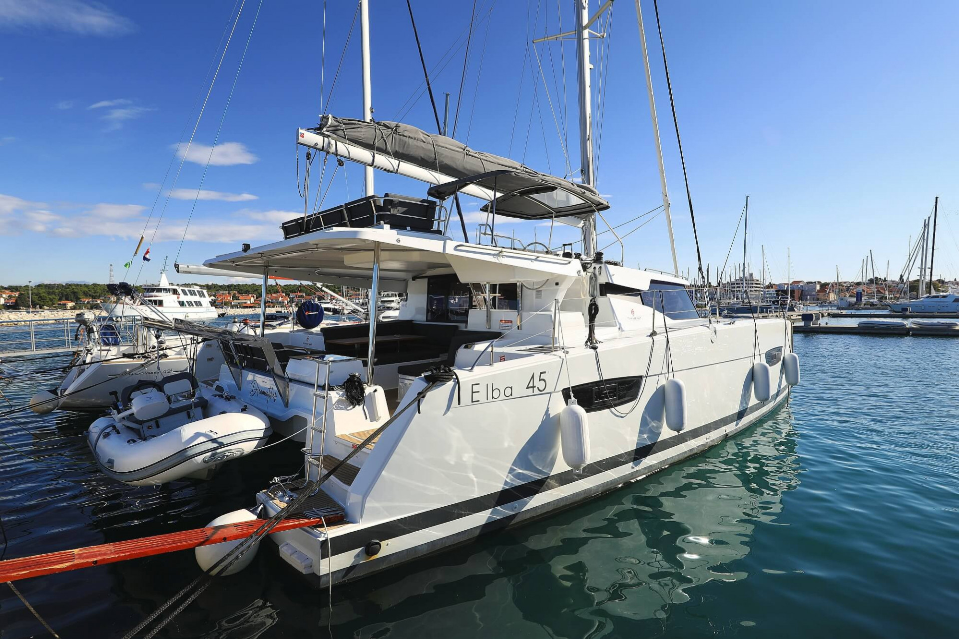 Yachtcharter Elba 45 Owner Version - Kroatien, Mitteldalmatien, Trogir