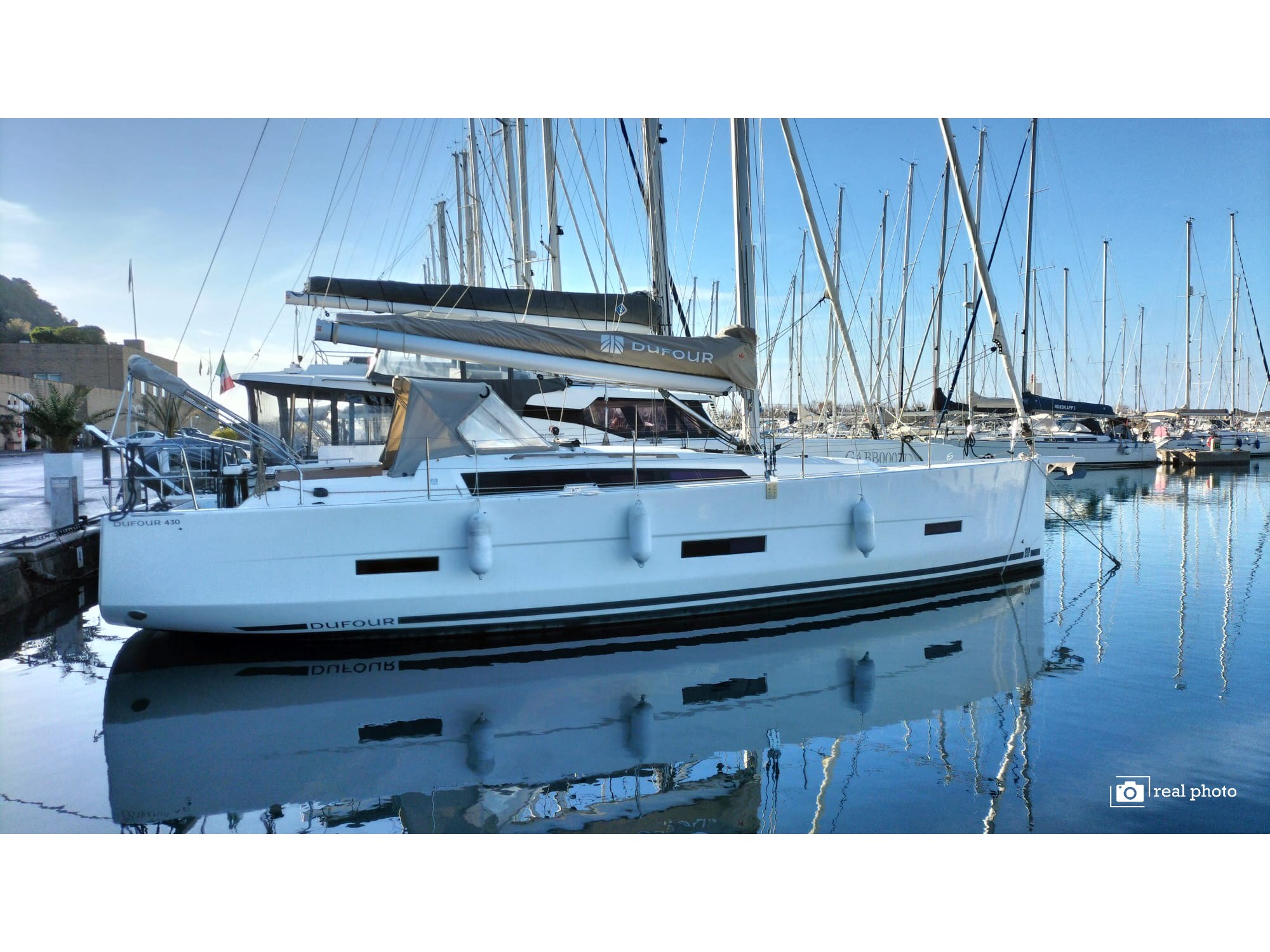 Yachtcharter Dufour 430 - Italien,  Campania, Neapel