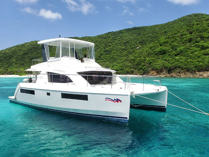 Yachtcharter Leopard 43 PC - Kroatien, Mitteldalmatien, Yachthafen