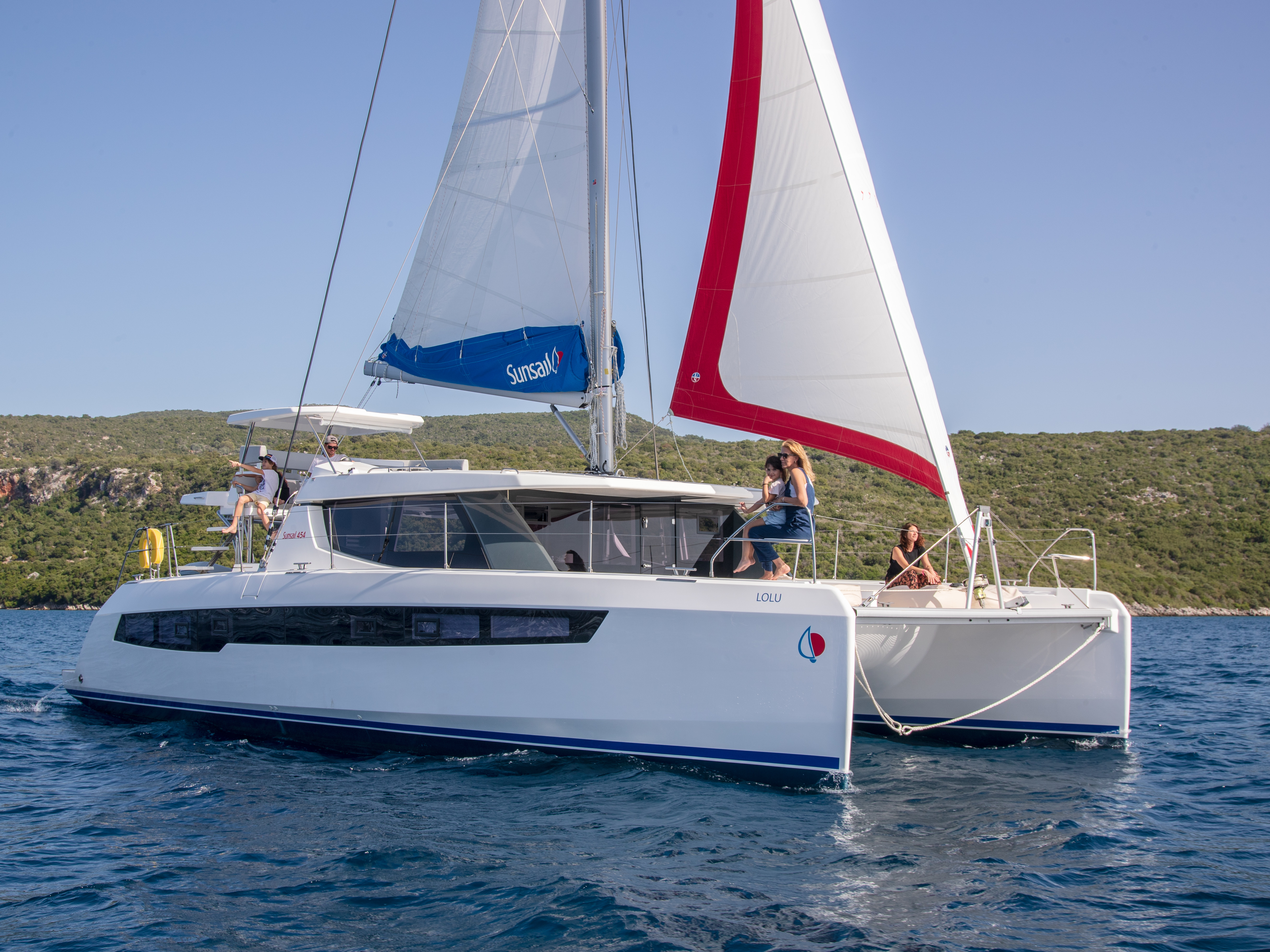 Yachtcharter Sunsail 454L - Kroatien, Mitteldalmatien, Yachthafen