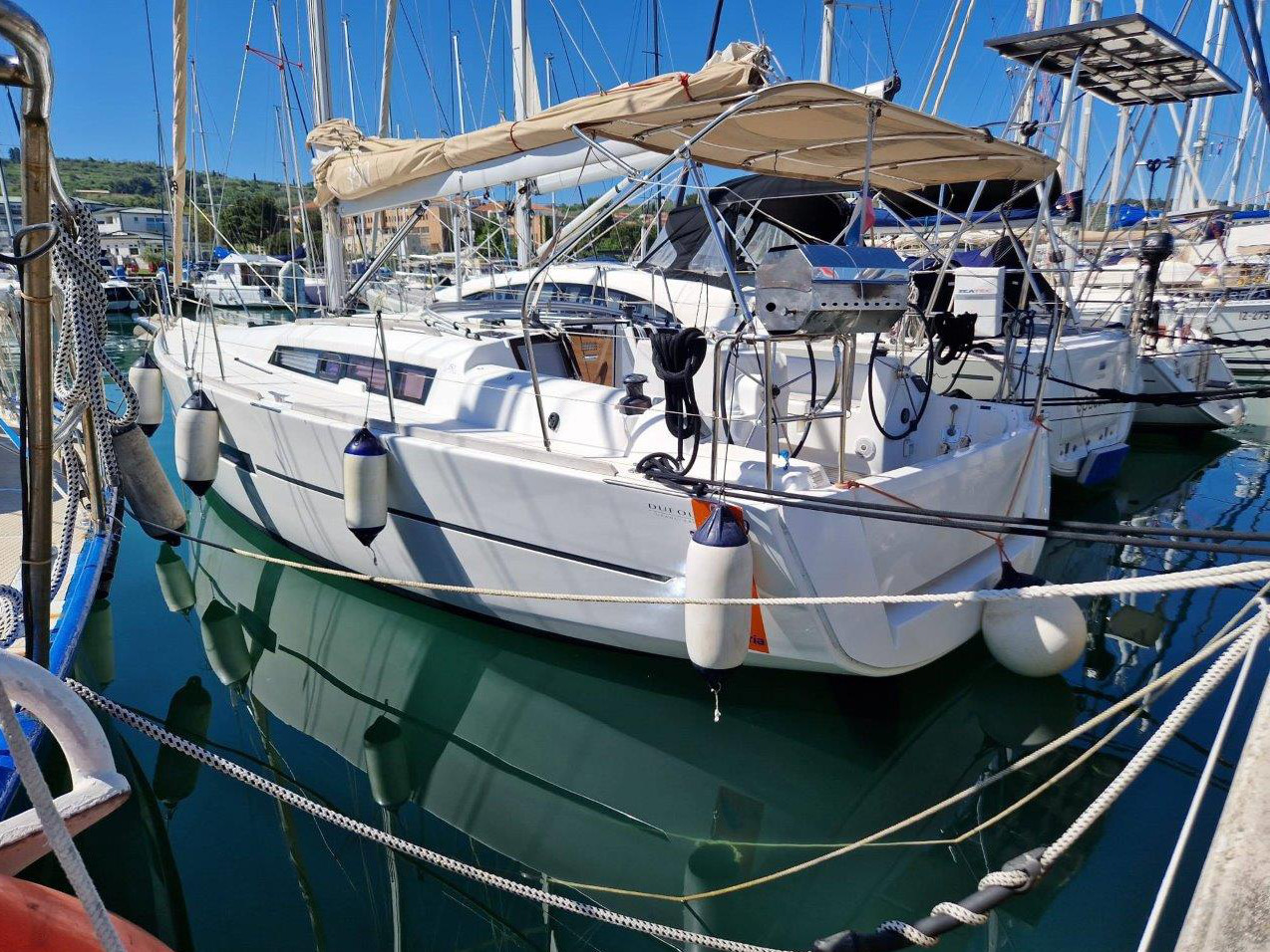 Yacht charter Dufour 350 - Slovenia, Primorska, Izola
