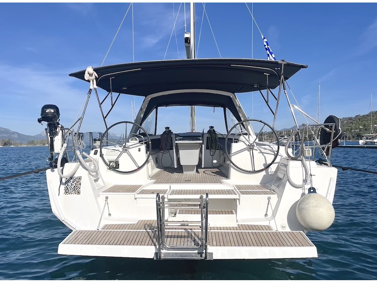 Yacht charter Oceanis 48 - Greece, Attica, Athens