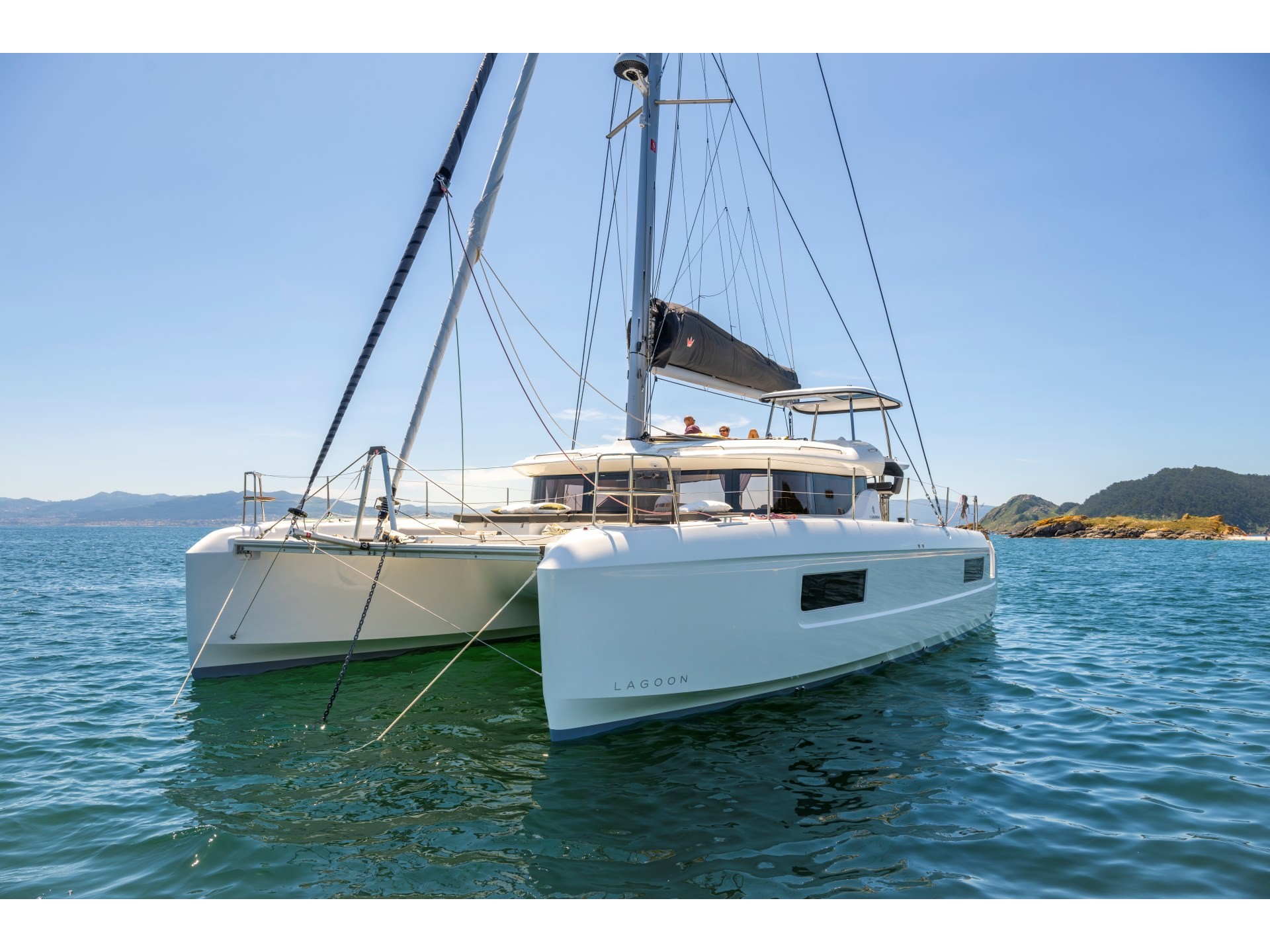 Yacht charter Lagoon 43 - Greece, Attica, Lavrio